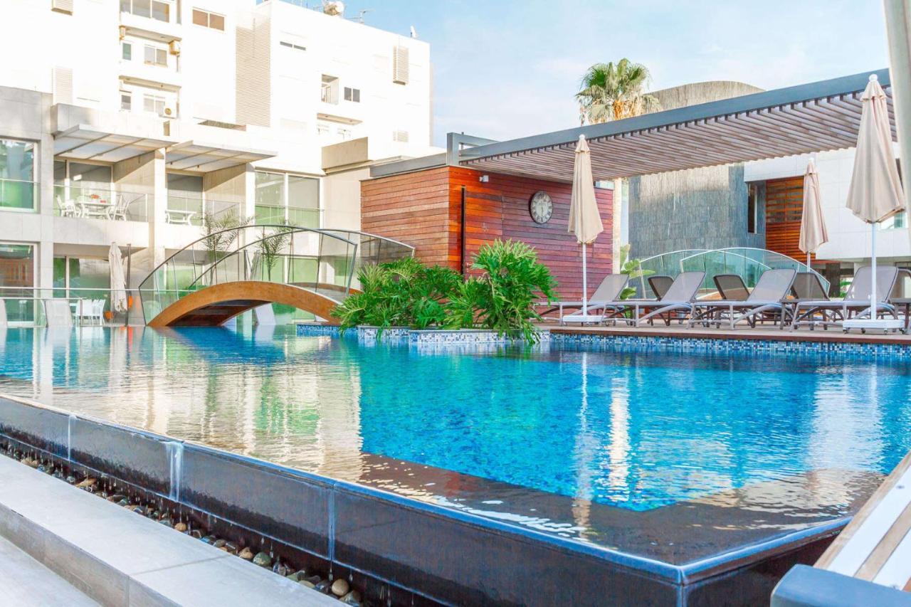 Opera Exclusive Apts By Trulycyprus Лімасол Екстер'єр фото